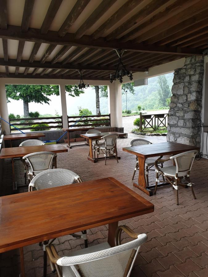 La Source Jacquet Depuis 1954 Hotel Et Studio Saint-Jean-de-Chevelu Экстерьер фото