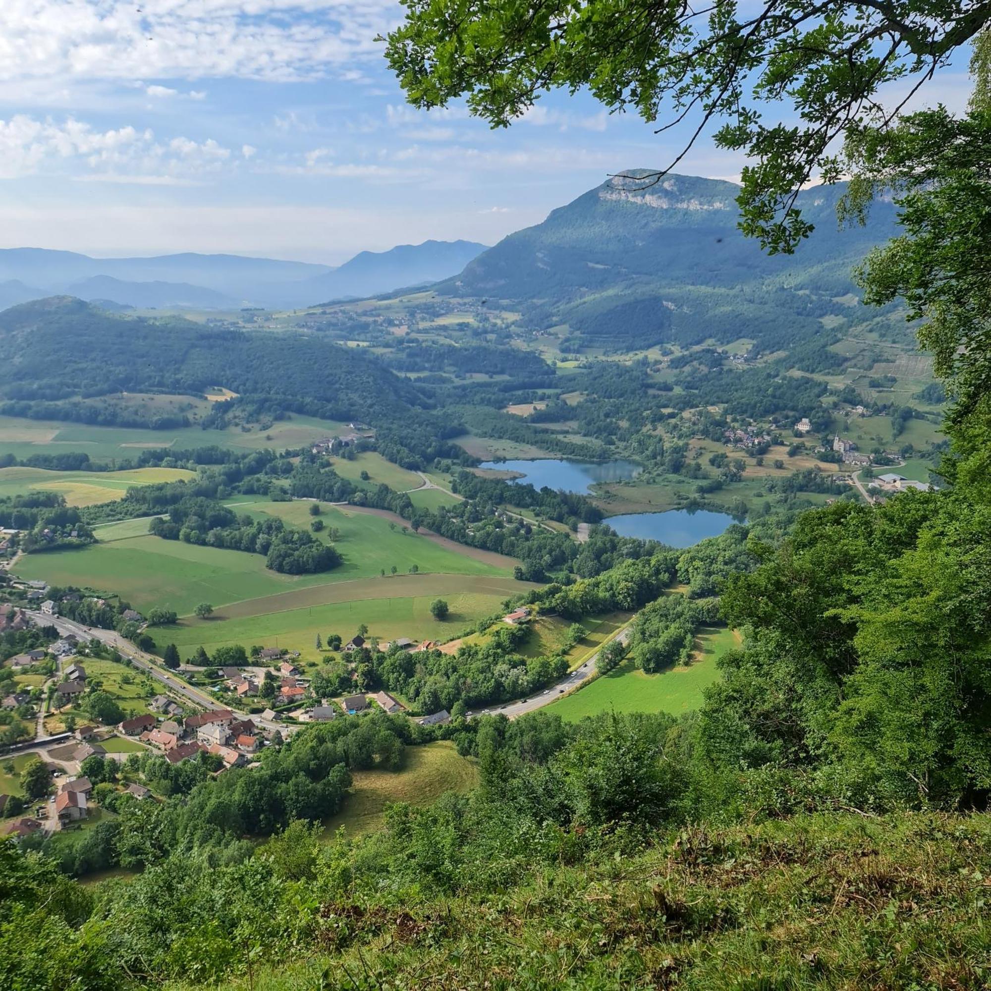La Source Jacquet Depuis 1954 Hotel Et Studio Saint-Jean-de-Chevelu Экстерьер фото