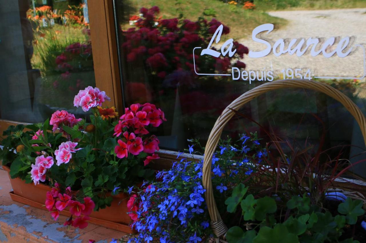 La Source Jacquet Depuis 1954 Hotel Et Studio Saint-Jean-de-Chevelu Экстерьер фото