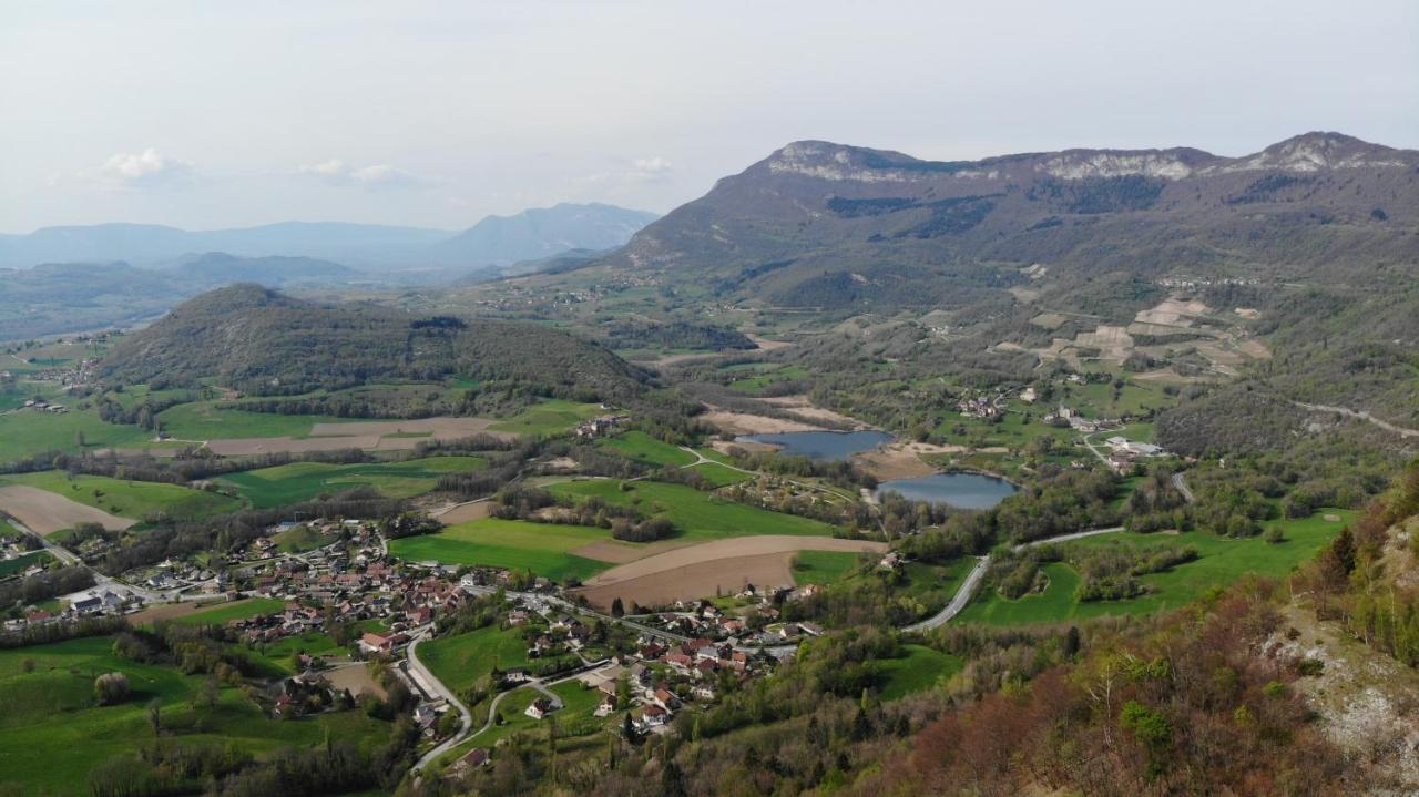 La Source Jacquet Depuis 1954 Hotel Et Studio Saint-Jean-de-Chevelu Экстерьер фото